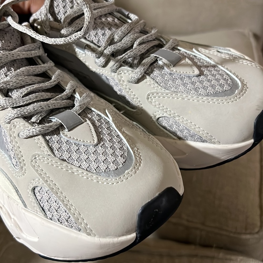 Adidas - Picture 6 of 6